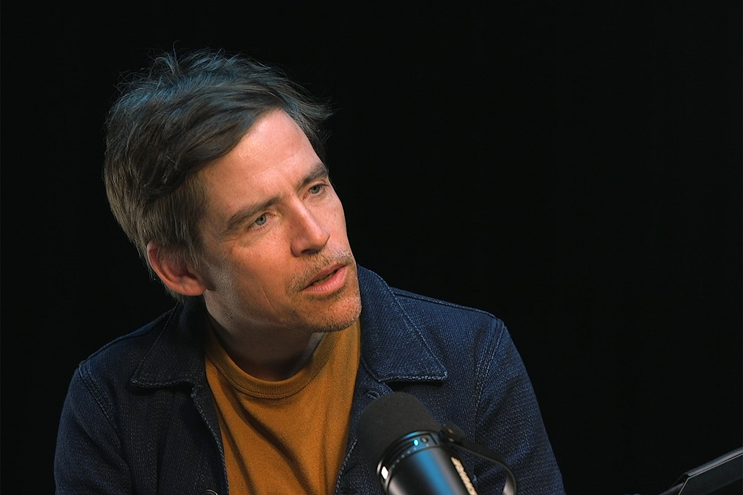 Podcastgespräch im FocusMedia-Studio.