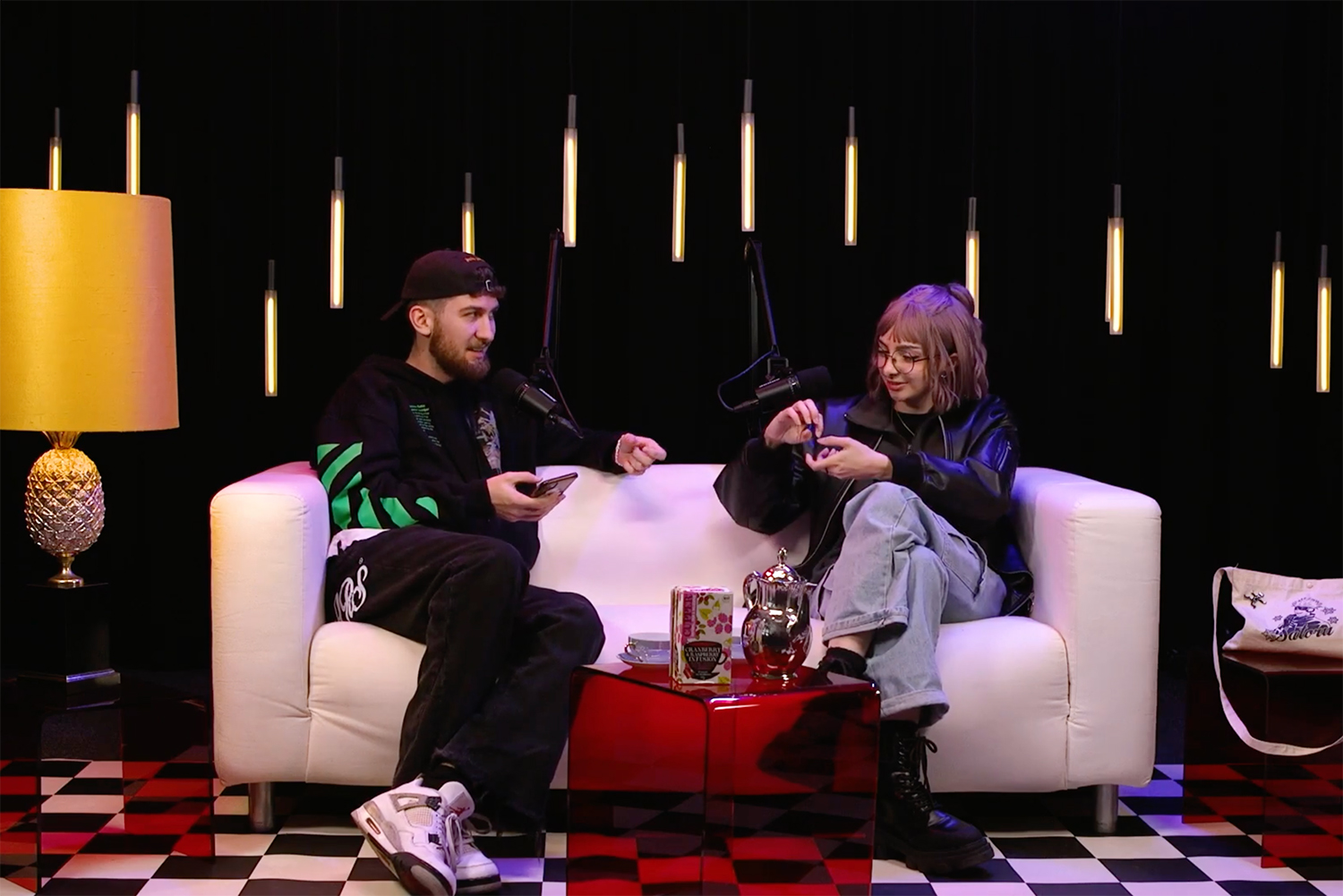 Screenshot des Youtubevideos der zweiten Folge des Tea-Potcasts.